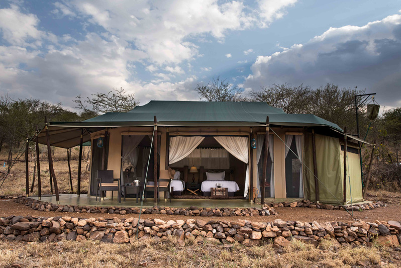 ole-serai-luxury-camp-bungalow-beds